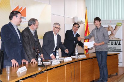 Premis AEST a l'Institut Pere Martell