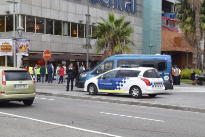 Un simulacre a Parc Central crea gran expectació