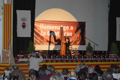 Cornudella ret un homenatge a la gent gran