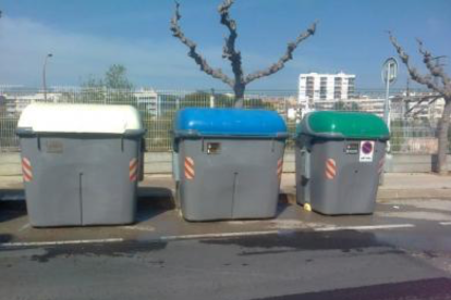 Lavado de cara a los contenedores de Torredembarra