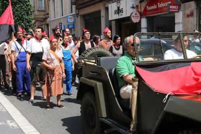 'Mirant el cel, foradant la terra' recrea este sábado una marcha de milicianos por Reus