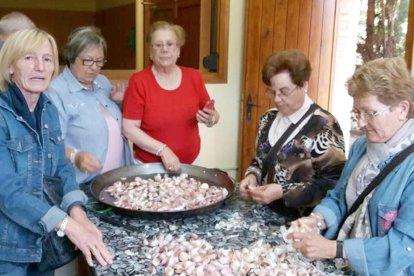 La festa de la clotxa reuneix més de 150 persones a la Febró
