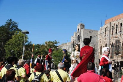 Els Amics dels Gegants de Montblanc, presentes en el encuentro portadora de gigantes de las Fonts de Terrassa