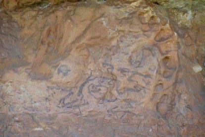 Finalitzen els treballs de restauració de pintures rupestres descobertes a Capçanes