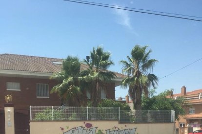 Denuncia destrosses reiterades al seu magatzem als Pallaresos