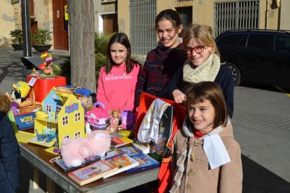 La fira d'intercanvi de joguines demostra que 'segona mà' no vol dir 'fet malbé'