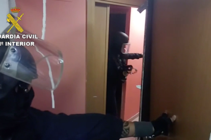 Detienen en Riudecols a un integrante de una organización criminal de elaboración y tráfico de drogas