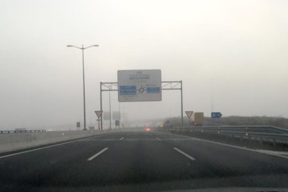 Tarragona se despierta anieblada