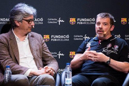 Miembros del Instituto Martí y Franquès, en un simposio contra el bullying en Barcelona