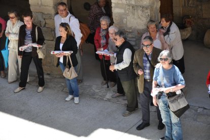 Restauren el merlet del Campanar de Conesa malmès a causa d'un llamp