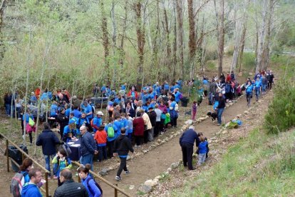 Mig miler de selvatans celebren la festa de l'arbre estrenant l'ampliació del camí del Rec