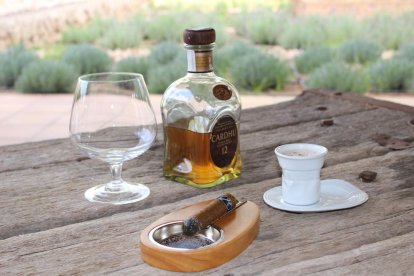 El restaurant Les Moles compleix 25 anys estimant la terra i l'oli d'on va néixer