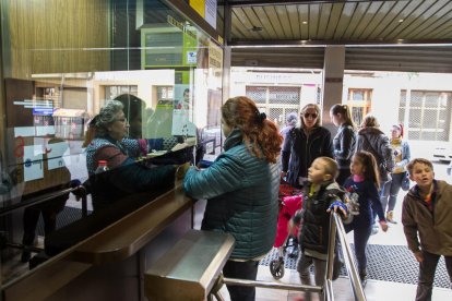 Nostàlgia i 'selfies' en el darrer dia de projeccions al Cine Reus Palace