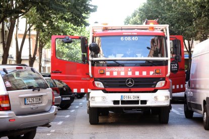 Tres ferits en l'incendi d'una campana extractora a Reus