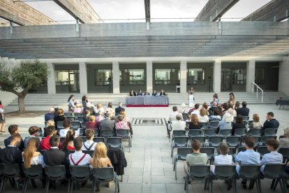 Acte de graduació de la 2a promoció dels batxillers de l'Escola Internacional del Camp