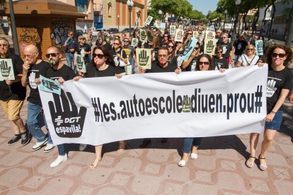 Les matrícules a les autoescoles cauen un 50% per culpa de la vaga