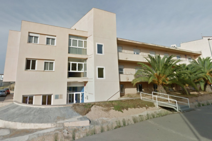 La pluja inunda els baixos d'una residència de gent gran a Gandesa