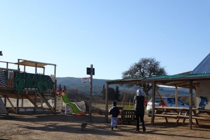El laberinto de los campos: Isla de Quíos, Sinatex y Lagkadikia en dos años y medio