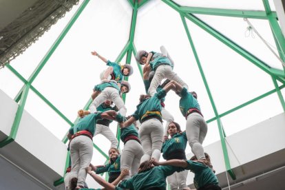 Castells de vuit sota cobert