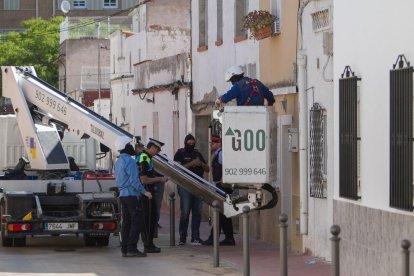 Operación policial contra las conexiones fraudulentas de electricidad en 60 pisos de Reus