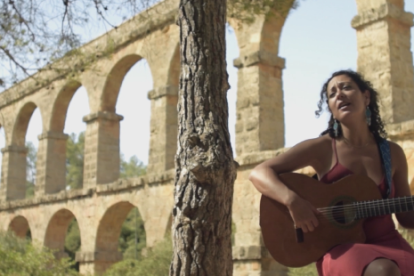 El Pont del Diable, protagonista de un videoclip musical