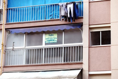 L'ocupació de pisos es dispara en els darrers dos anys a Sant Salvador