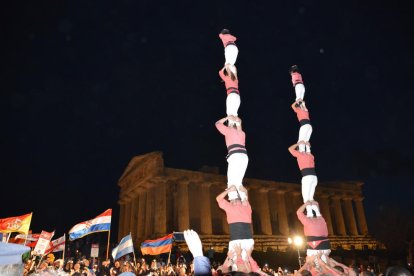 La Colla Vella lleva sus castillos a Sicilia