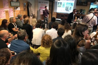 Èxit del primer festival internacional Pint of Science a Tarragona