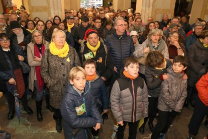 Desenes de persones es concentren a Tarragona i a Reus en suport a la immersió lingüística