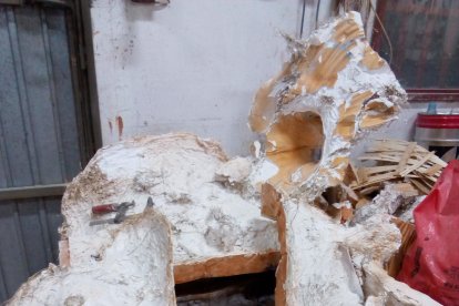 El Lleó petit, muy cerca de salir del taller de Manel Llauradó