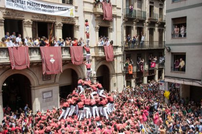 Demostració de força de la Vella per Sant Joan