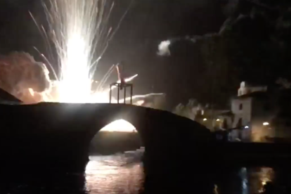 Desenes de ferits en una explosió a les festes d'Astúries