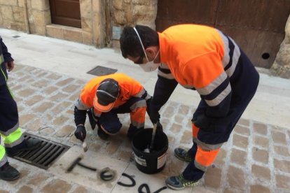 Ataque vandálico a la muralla medieval de Montblanc
