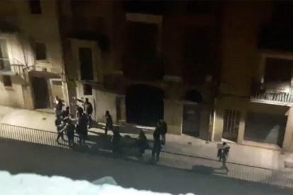 Farts de Soroll publica un vídeo amb una nova baralla nocturna a la Part Alta