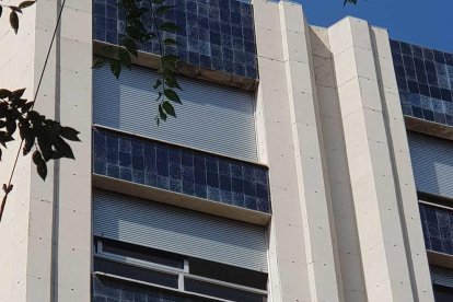 fachada, Prat de la Riba, cornissa, desprendimiento, Bomberos