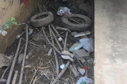 El PDeCAT titlla de «deplorable» l'estat dels accessos a les platges des de Cala Romana i Solimar