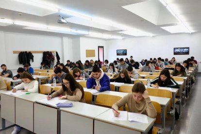 Jóvenes atletas de la Geografía