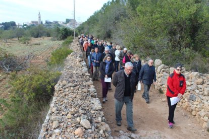 Cinquanta veïns de Creixell participen al Via Crucis a l'Ermita de la Mare de Déu de Fàtima