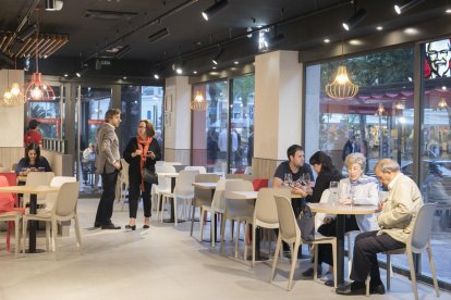 KFC Salou abre las puertas al público martes en la avenida Carles Buigas