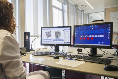 sistema informàtic empremtes, policia científica