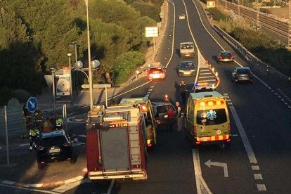 Mor un motorista en un topar contra un cotxe a l'N-340 a Tarragona