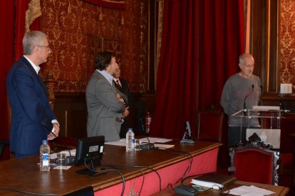 Imagen de la toma de posesión de Jaume López Martín como concejal municipal de la CUP