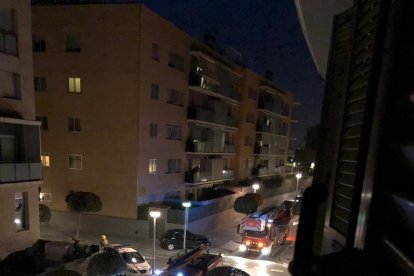 Crema una campana extractora d'un pis de Vila-seca