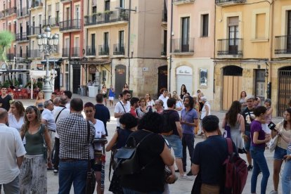 Unas 60 personas se concentran en Tarragona en apoyo a la víctima de la agresión sexual en Manresa