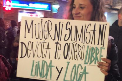 La marea lila pel 8-M omple els carrers de Tarragona