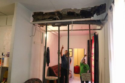 Els veïns tornen al 35 del carrer Sant Magí i Benestar estudiarà cada cas