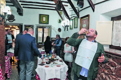 Gaudeix i degusta la tradicional calçotada, del camp a la taula, al restaurant Sol Ric de Tarragona