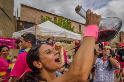 Deporte, vino del Priorat y mucha juerga