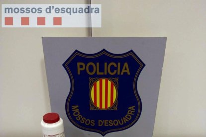 Els Mossos d'Esquadra desarticulen un punt de venda de drogues a Camarles