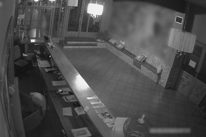 Detenen un veí de Valls per robar una televisió en un hotel de l'Espluga de Francolí